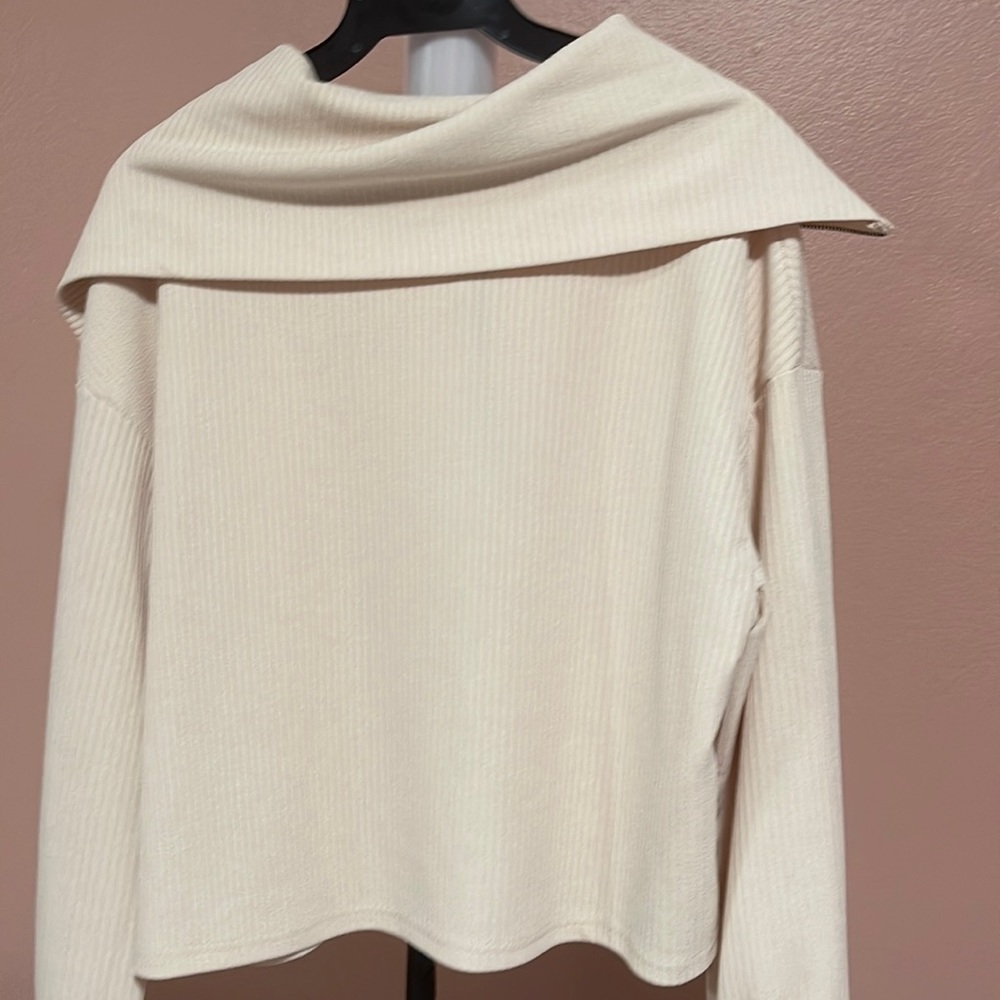 Half Zip Ribbed Knit Drop Shoulder Top - Picture 5 of 9